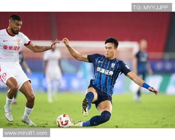 武汉足球队奋勇拼搏的辉煌之路与大满贯梦想的追逐历程 武汉足球队奋勇拼搏的辉煌之路与大满贯梦想的追逐历程